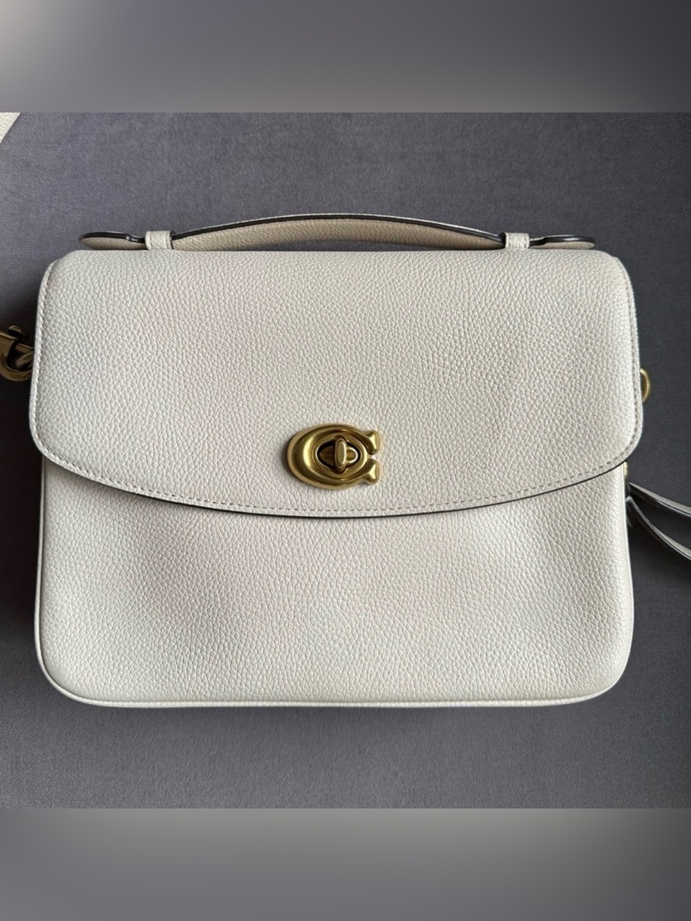 Coach Cassie Crossbody 19 - Chalk pebbled leather